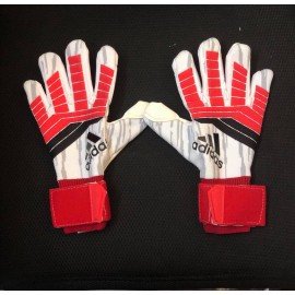 GĂNG TAY THỦ MÔN ADIDAS PREDATO DEGEA GĂNG TAY THỦ MÔN ADIDAS PREDATO DEGEA
