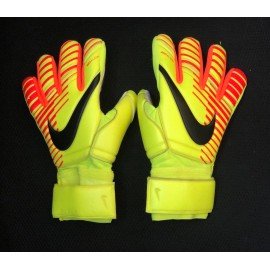 GĂNG TAY THỦ MÔN NIKE GĂNG TAY THỦ MÔN NIKE